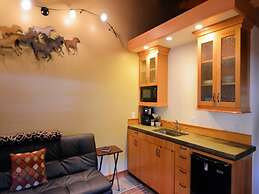 Carriage House Accommodations