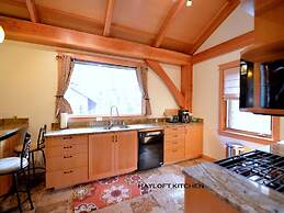 Carriage House Accommodations