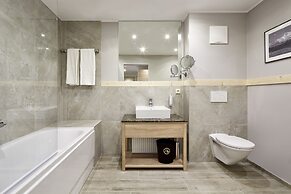 Das Alpenhaus Katschberg.1640