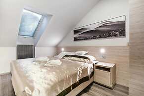 Hotel Pecr Deep