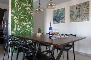 Royal haneviim Boutique palace