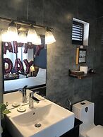 Oasis Hotel & Apartment