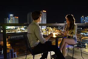 Oasis Hotel & Apartment