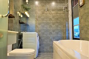 Oasis Hotel & Apartment