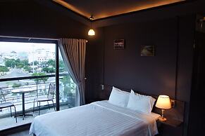 Oasis Hotel & Apartment