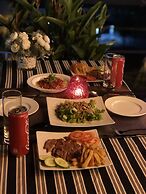 Oasis Hotel & Apartment