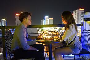 Oasis Hotel & Apartment