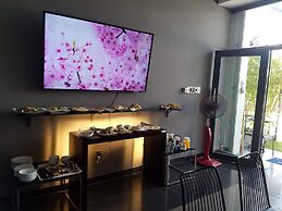 Oasis Hotel & Apartment