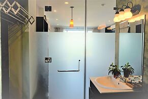 Oasis Hotel & Apartment