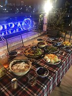 Oasis Hotel & Apartment