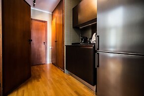 DAHome - Collector's Luxurious Apartment