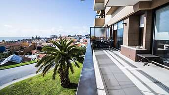DAHome - Collector's Luxurious Apartment