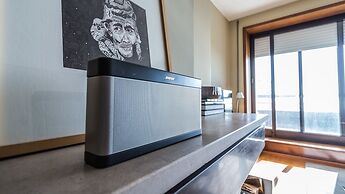 DAHome - Collector's Luxurious Apartment