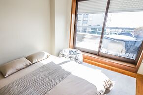 DAHome - Collector's Luxurious Apartment