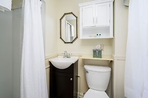 Isaiah Hall Bed & Breakfast Inn