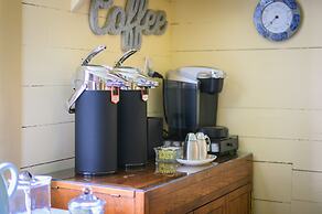 Isaiah Hall Bed & Breakfast Inn