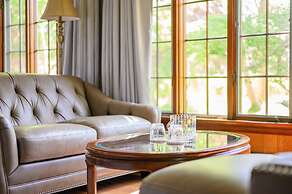 Isaiah Hall Bed & Breakfast Inn