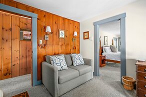 Isaiah Hall Bed & Breakfast Inn