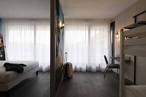Break Hotel