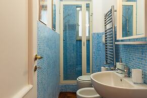 Large Apartment in the Heart of Chiaia