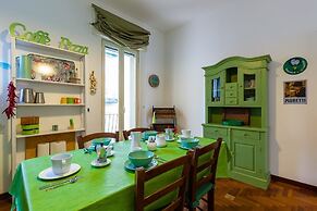 Large Apartment in the Heart of Chiaia