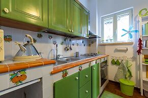 Large Apartment in the Heart of Chiaia