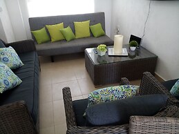 Villa Verde Limón by Akua