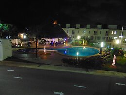 Villa Zamá by Akua