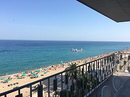 Aiguaneu Apartaments Els Pins