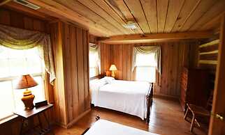 Graves Mountain Farm & Lodges