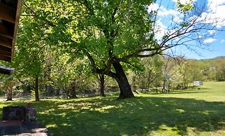Graves Mountain Farm & Lodges