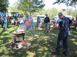 Graves Mountain Farm & Lodges