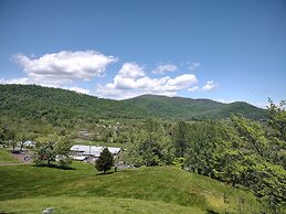 Graves Mountain Farm & Lodges