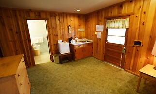 Graves Mountain Farm & Lodges