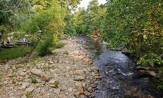 Graves Mountain Farm & Lodges