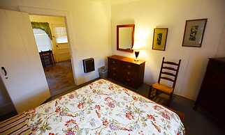 Graves Mountain Farm & Lodges