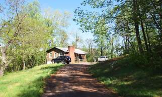 Graves Mountain Farm & Lodges