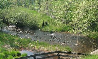 Graves Mountain Farm & Lodges