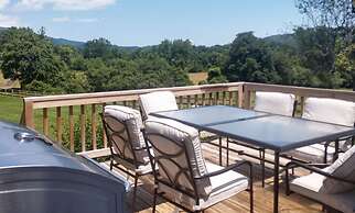 Graves Mountain Farm & Lodges