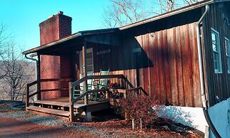 Graves Mountain Farm & Lodges