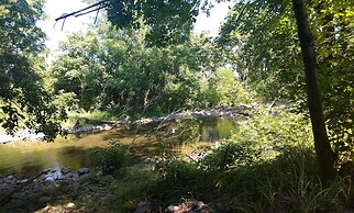 Graves Mountain Farm & Lodges
