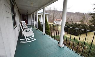 Graves Mountain Farm & Lodges