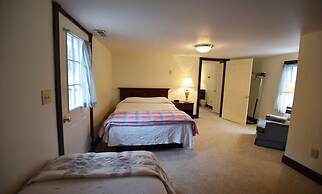 Graves Mountain Farm & Lodges