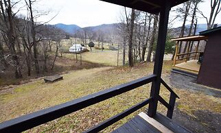 Graves Mountain Farm & Lodges