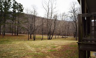 Graves Mountain Farm & Lodges