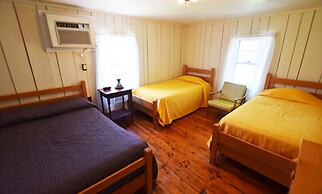 Graves Mountain Farm & Lodges