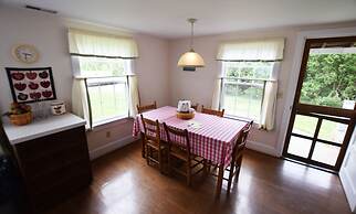 Graves Mountain Farm & Lodges