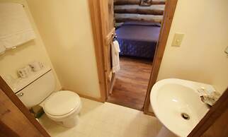 Graves Mountain Farm & Lodges