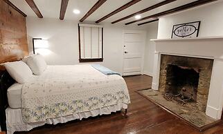 Graves Mountain Farm & Lodges