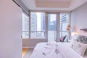 HomeHop - Maple Leaf Square